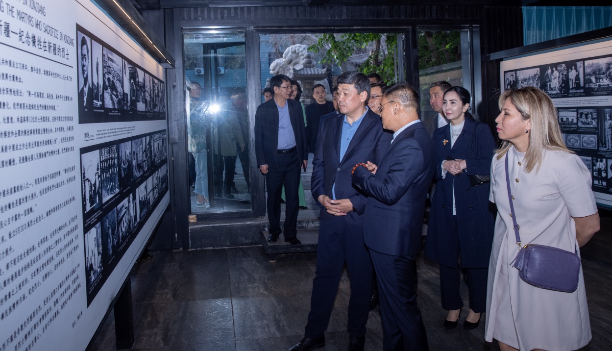 图片关键词 图片关键词