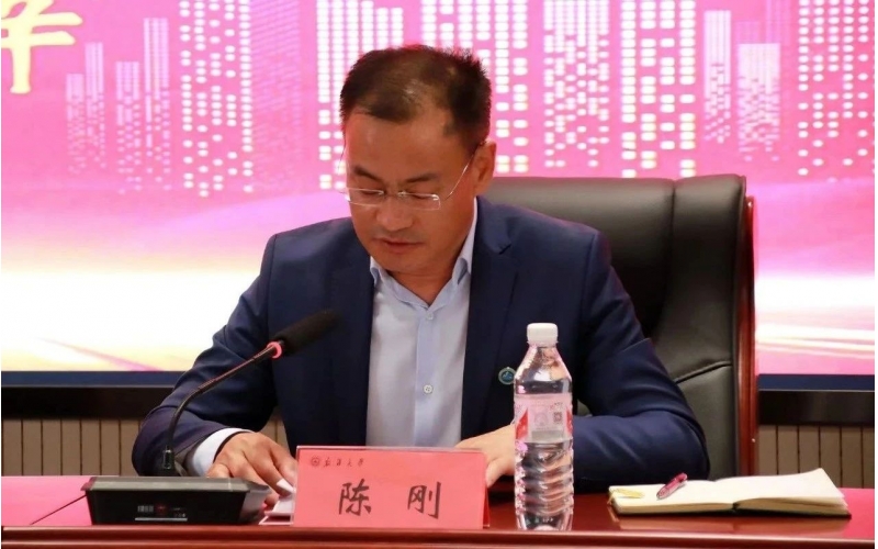 表经贸协会牵头 J9九游集团集团等单元与新疆大学表国语学院达成战术合作